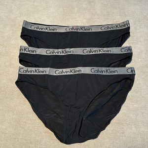 NWOT Calvin Klein Bikini Panties